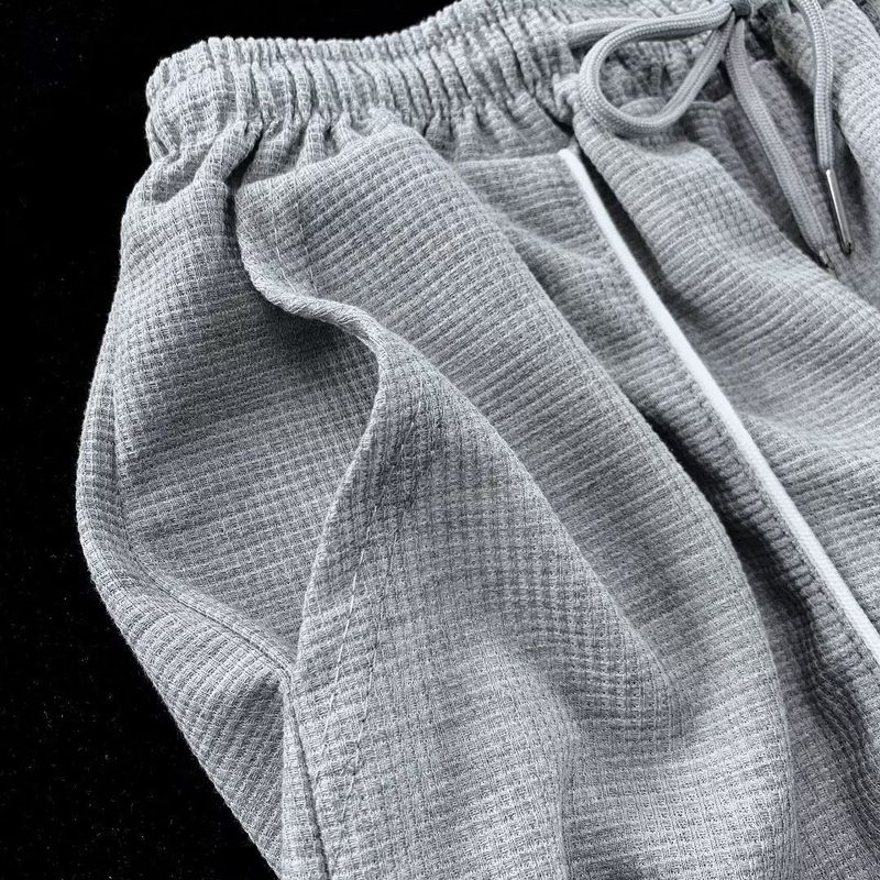 Erkek Giyim yeni küçük moda trendi net kırmızı tuz kızarmış sokak kazak iki parçalı takım_voghion.com