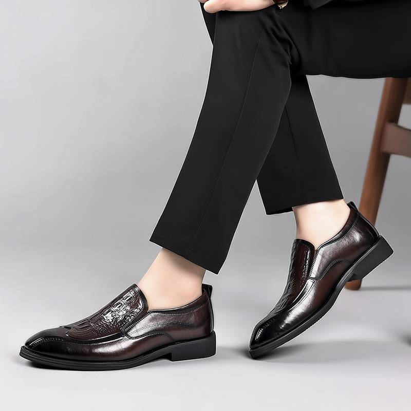 New Fashion Men's British Black Business Casual Loafer Shoes Daily Driving Office Leather Shoes One Foot Pedal Lazy Brown Banquet Dress Wedding Men's_voghion.com