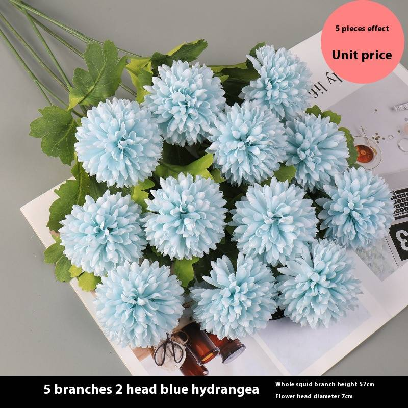 Bouquet di ortensie artificiali, tarassaco e rose: composizione floreale realistica per decorazioni domestiche, soggiorni, navate laterali per matrimoni e centrotavola._voghion.com