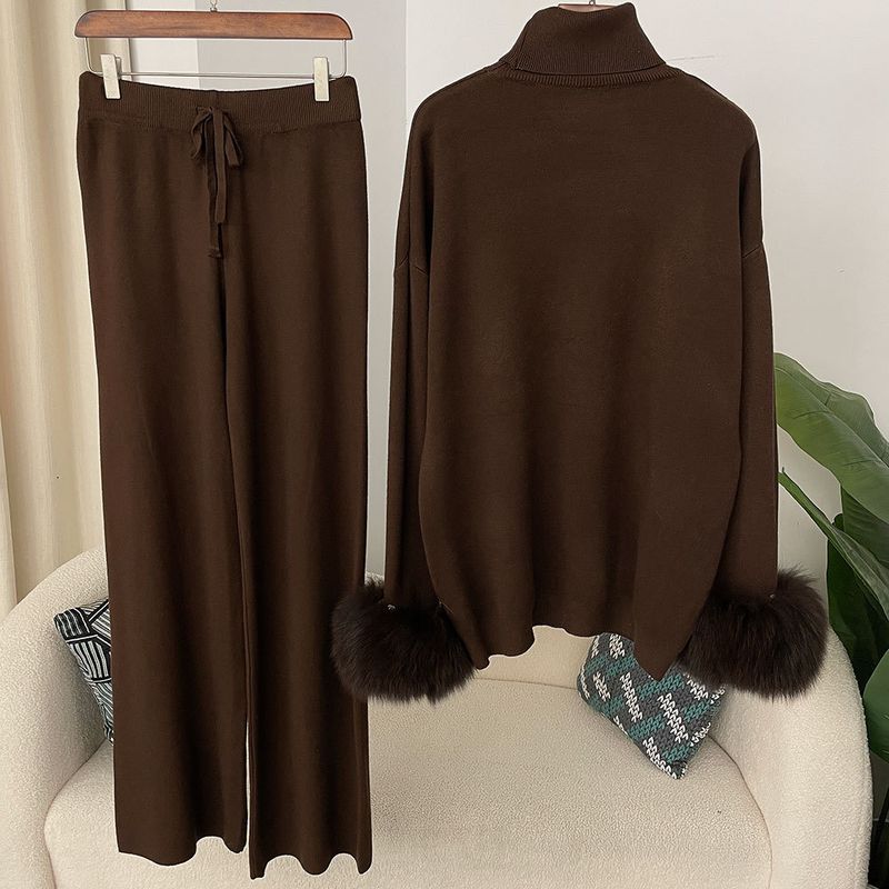 Ensemble en tricot avec poignets en fourrure de renard pour femme – Pull ample à col montant et pantalon large pour l'automne/hiver_voghion.com