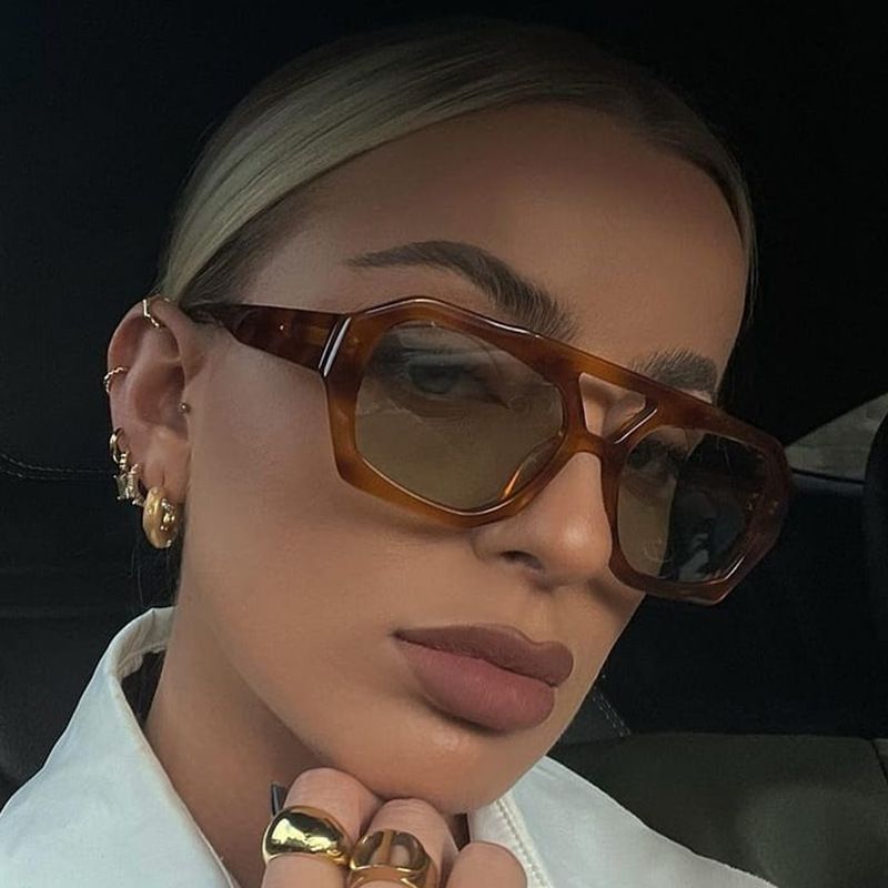 Occhiali da sole da donna Instagram influencer irregolari a doppio raggio, tendenza occhiali personalizzati a contrasto di colore semplice_voghion.com