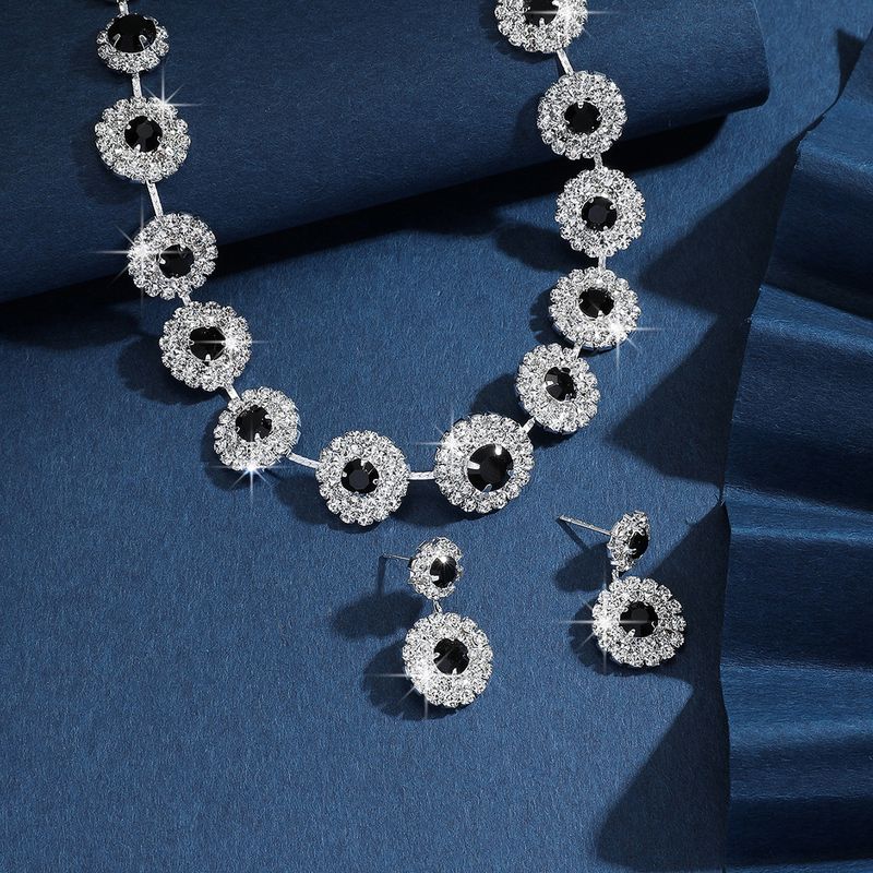 European And American Hot Fashion Rhinestone Earrings Necklace Two-piece Set Claw Chain Bride Wedding Birthday Party_voghion.com