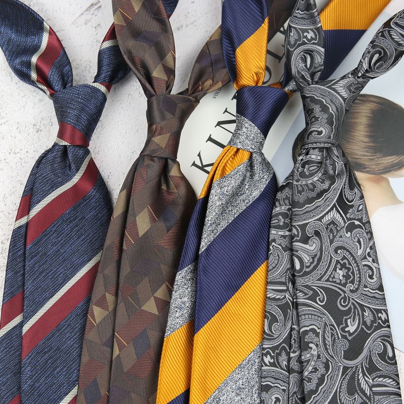 Cravatta da uomo italiana a righe in stile coreano, da 8 cm, annodata a mano, per matrimonio, formale, leggera, di lusso, di alta qualità, con motivo floreale_voghion.com