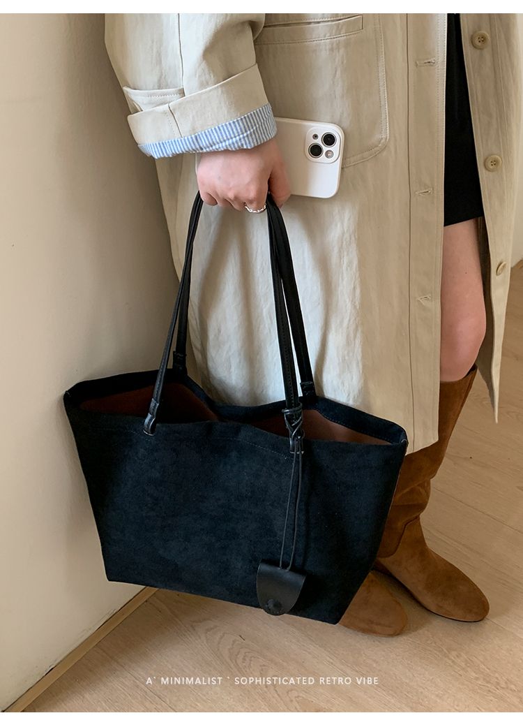 Sac fourre-tout rétro en daim pour femme, grande capacité, automne/hiver 2025, nouveau sac fourre-tout tendance haut de gamme, sac à bandoulière simple_voghion.com
