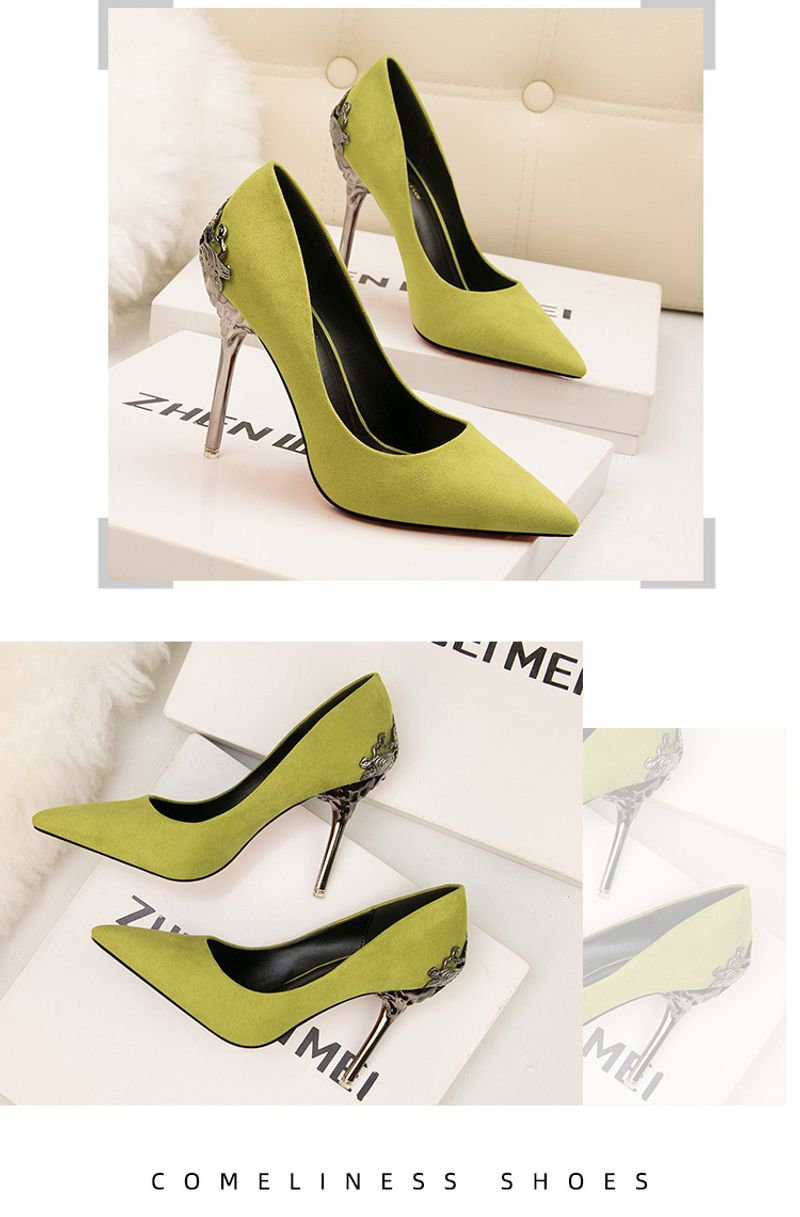 p9Koreanischer Stil spitzer Zeh einzelne Frauen Hochzeit rote Brautschuhe Metall hohl Wildleder Stiletto High Heels_voghion.com