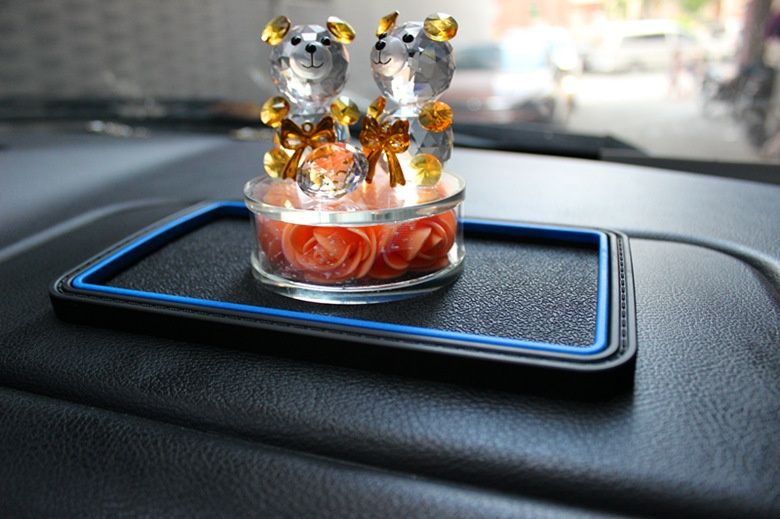 Tappetino portaoggetti per auto con texture originale antiscivolo a forma di bacinella per profumo del telefono fisso_voghion.com