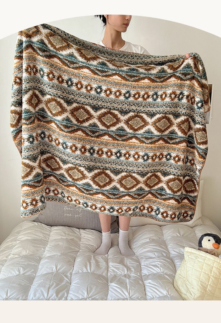 2025 High-End A-Class Half-Fleece Bohemian Sofa Throw Office Nap Shawl Blanket_voghion.com