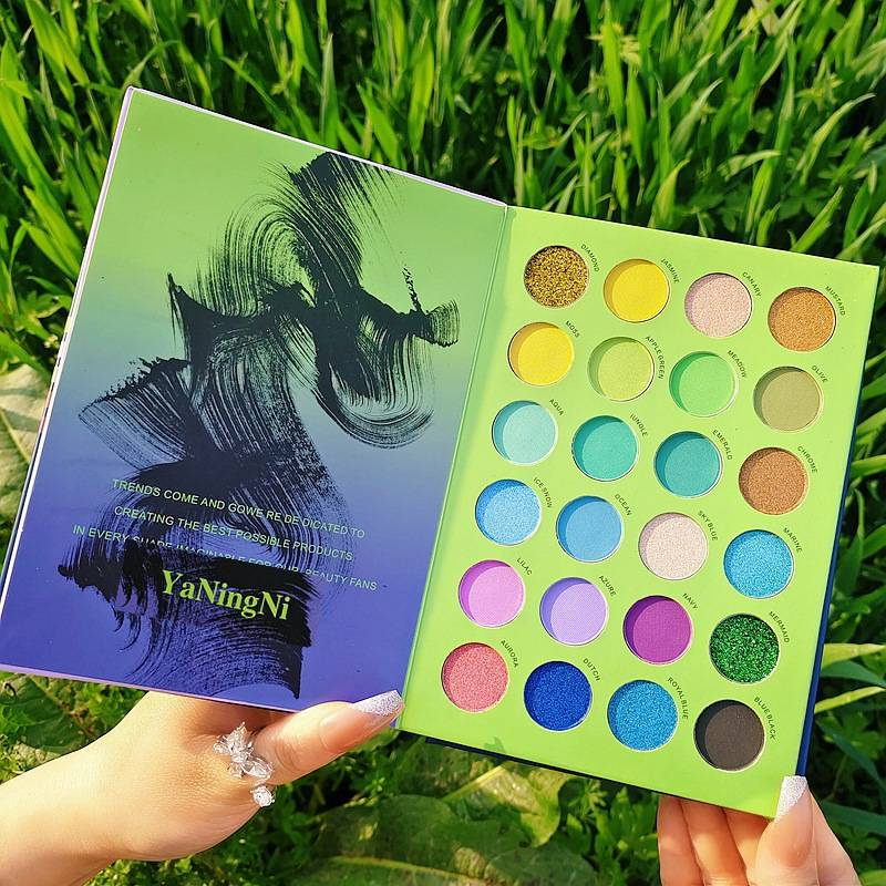 72 kleuren in één boek Matte Shimmer Eyeshadow Palette Waterproof Langdurige oogschaduw Pigment Earth Color Eyes Makeup Oogschaduwpalet_voghion.com