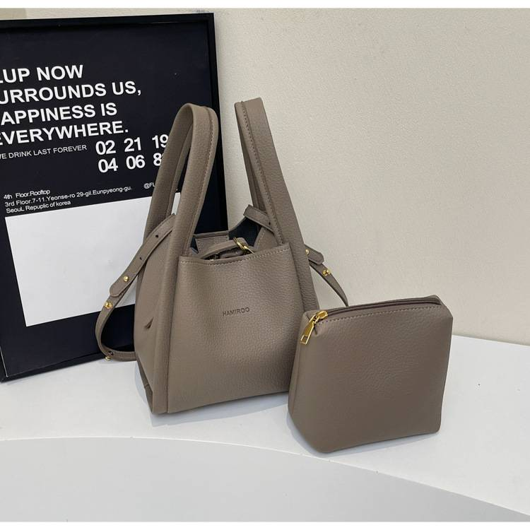 Zweiteilige, weiche Schultertasche mit Litschi-Muster für Mütter im Außenhandel. Neue, lässige, einfache, tragbare diagonale Tasche für das Leben._voghion.com