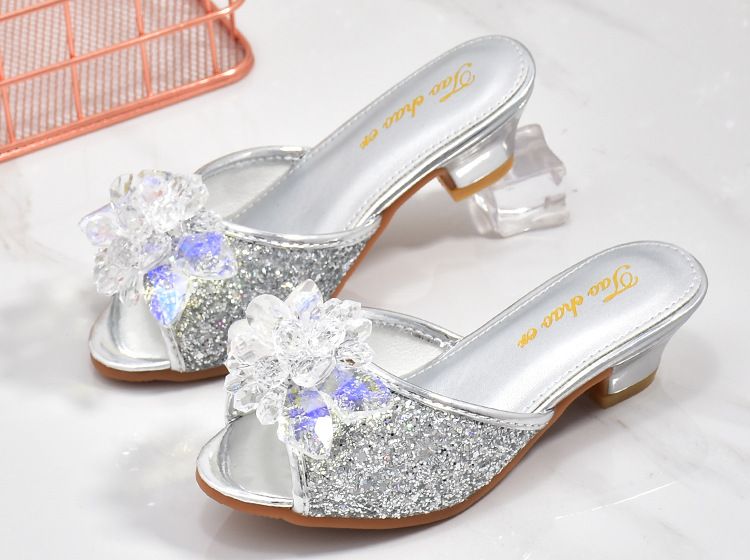 Mädchen 3 Hausschuhe 2024 neu 4 High Heels mit weicher Sohle Koreanische Version 5 Kinderkristallschuhe 6 offene Zehensandalen_voghion.com