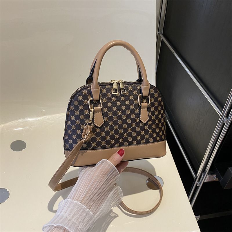 Versatile Lingge Shell for Women Bags 2023 Summer New Fashion Splicing Single Shoulder Crossbody Bag_voghion.com