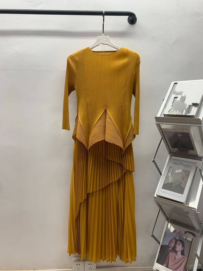 Zweiteiliges Plissiertes Set – Midirock mit hoher Taille und Oberteil im Issey-Stil (Einheitsgröße, 8 Farben, Eleganz für die Arbeit und das Abendessen)_voghion.com