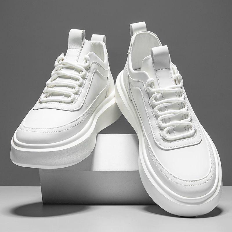 2025 Sommer Neue Herren Atmungsaktive Trend Vielseitige Board Mit Erhöhten Dicken Casual Weiche Sohle Kleine Weiße Schuhe Für Männer_voghion.com