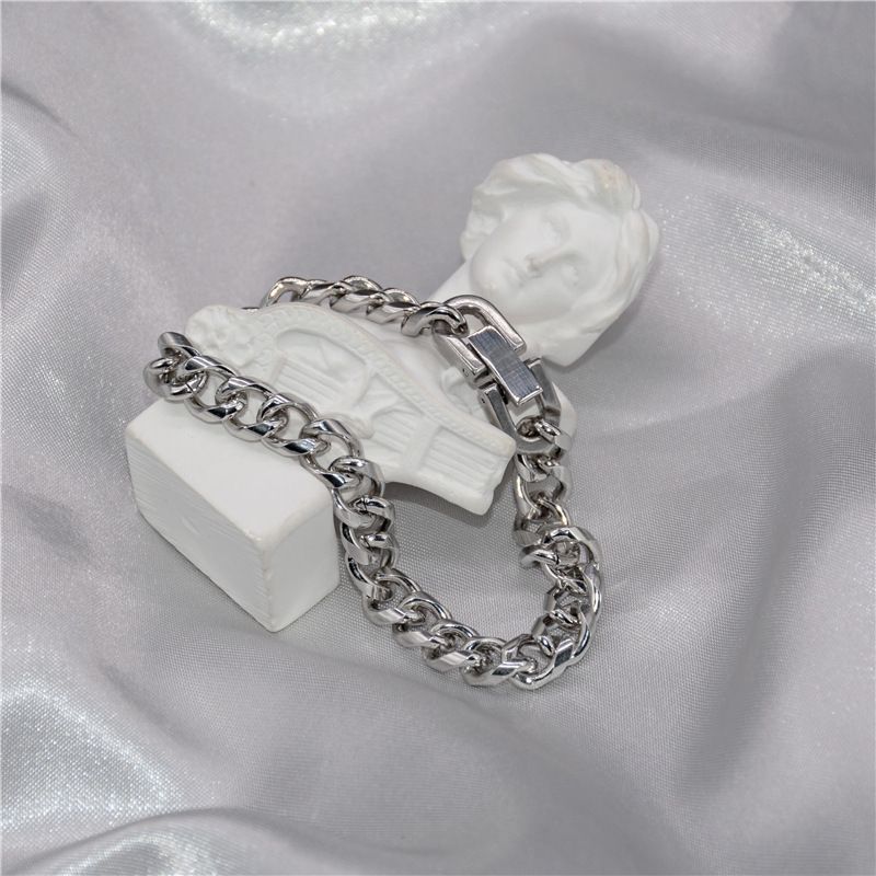 Europäisches und amerikanisches Armband mit kubanischem Verschluss für Herren im Hip-Hop-Stil, Damen-Nischen-Design, Titanstahl_voghion.com