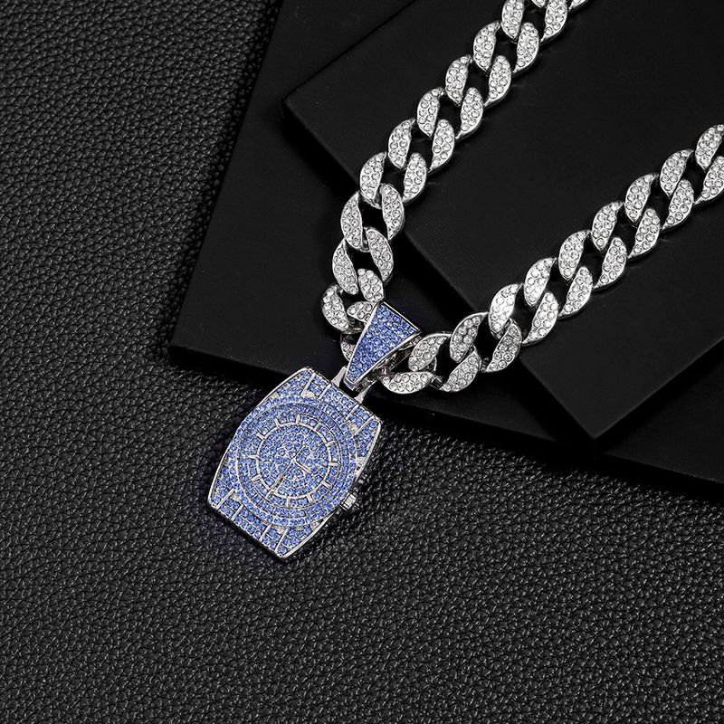 Collana cubana versatile da uomo con ciondolo a forma di orologio da polso blu con diamantato, stile hip hop retrò originale di nicchia_voghion.com