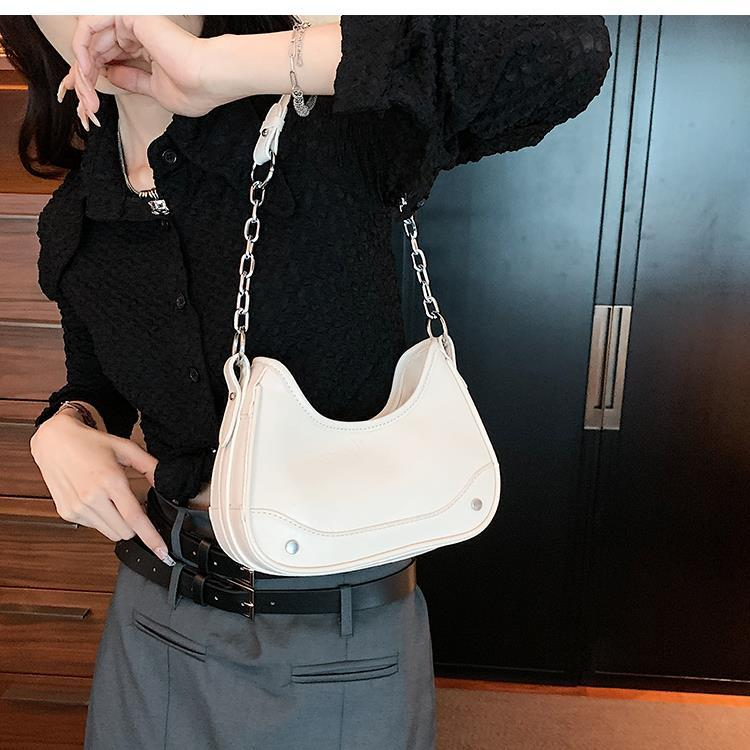 La piccola borsa esplosiva popolare di quest'anno Borsa a tracolla all-match all-match New Summer Foreign Style da donna 2023 Borsa da ascella monospalla super hot_voghion.com