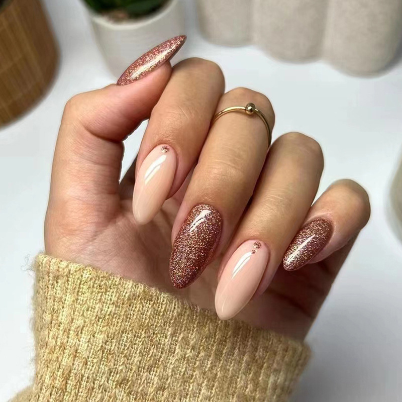 Yanlış Badem 24 Adet Çivi Yapay Elmas Uzun Stiletto takma tırnak Altın Glitter Toz Tasarım Çivi Üzerinde Basın Fu_voghion.com