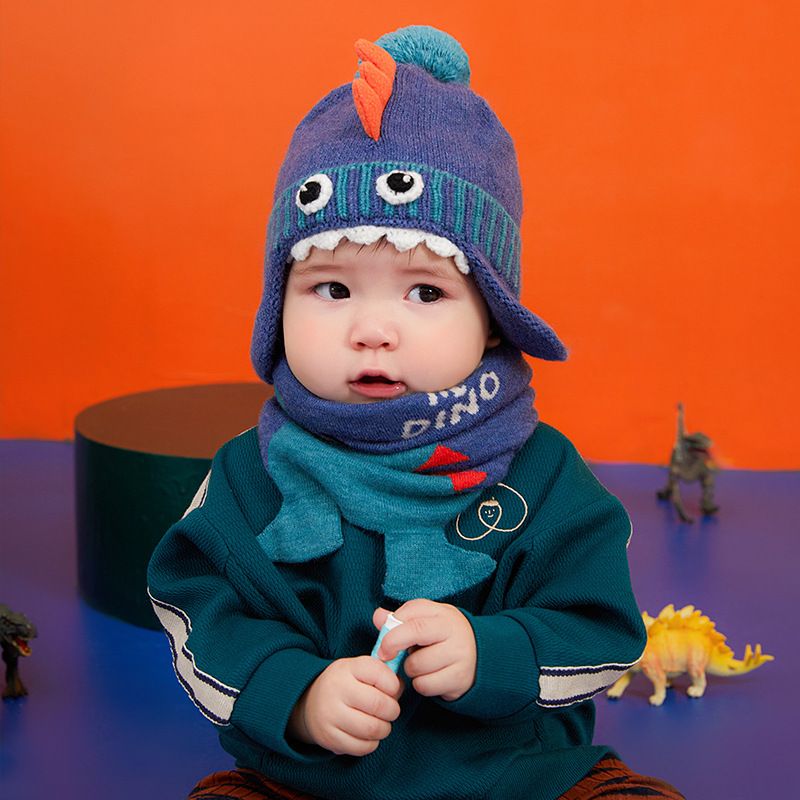 Warme Strickmütze für Babys und Kinder mit Ohrenklappen – Weiche Wintermütze für Jungen und Mädchen (0–6 Jahre) – Niedliche Tiermotive (Dinosaurier, Hase, Einhorn)_voghion.com