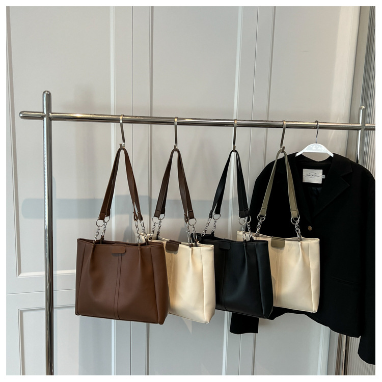 Borsa tote estiva alla moda 2023 da donna di grande capacità per studenti universitari, borsa da pendolare con una spalla, shopping_voghion.com