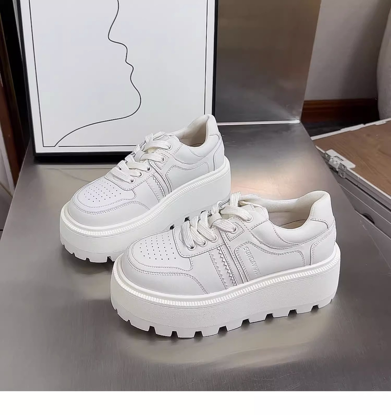 Europäische Waren Fan Biskuit Dicken Boden Erhöhung Kleine Weiße Schuhe Weibliche Panda Schuhe Frühling Neue Leder Kleine Casual Turnschuhe_voghion.com