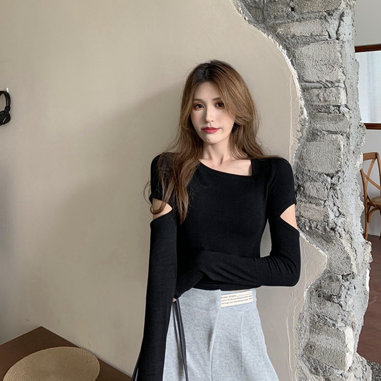 T-shirt a maniche lunghe sottile e attillata in tinta unita per donna con fori e scollo rotondo come base, vestibilità attillata autunnale_voghion.com