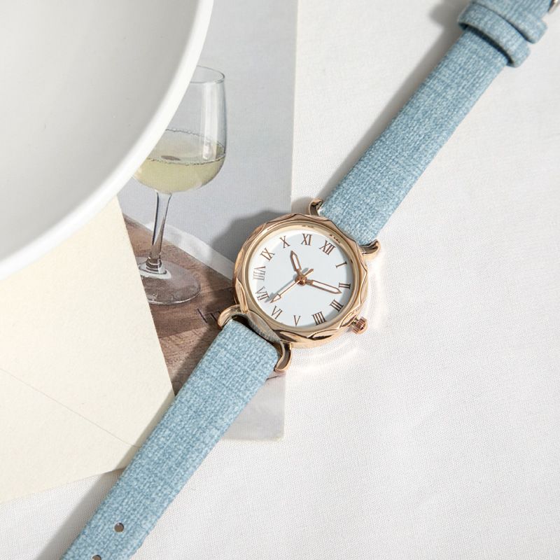 Women's Quartz Watches Women's Watch Elegant Youth Watch Small Dial Campus Retro Simple Fashion Roman Quartz Women's Watch_voghion.com