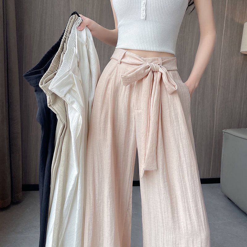 Geeignet für alle Jahreszeiten. Weites Bein aus weißem Baumwollleinen für Damen, dünne, hoch taillierte, locker drapierte Yamamoto-Hose mit geradem Bein und bodenlanger Länge für den Sommer._voghion.com