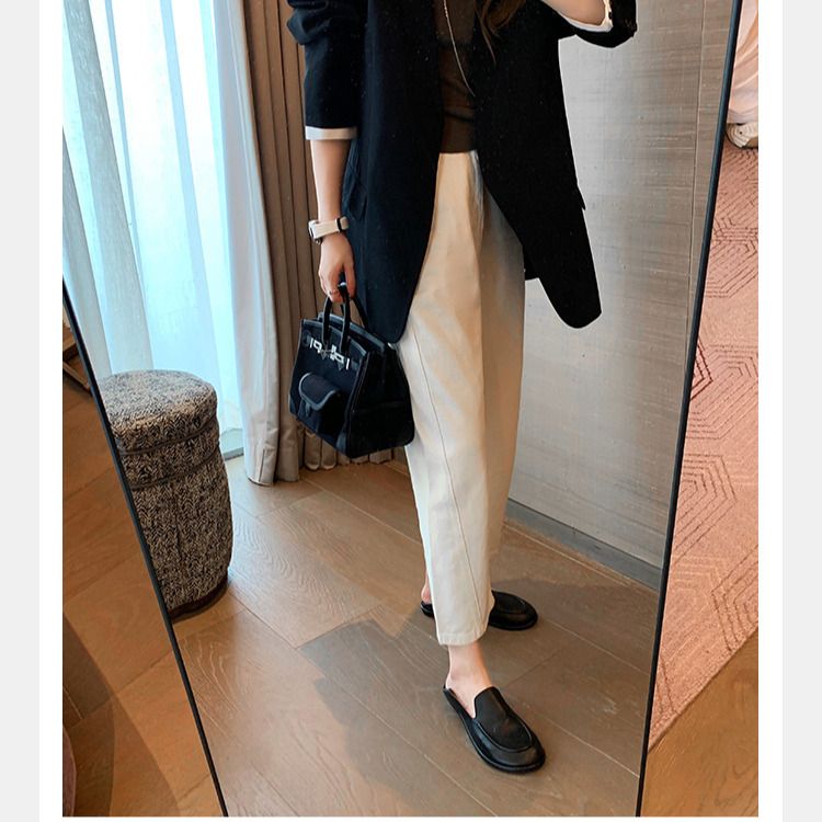 loafers. Lage hakken voor vrouwen, wolken, minimalistische ronde neus, wikkelvoeten,_voghion.com