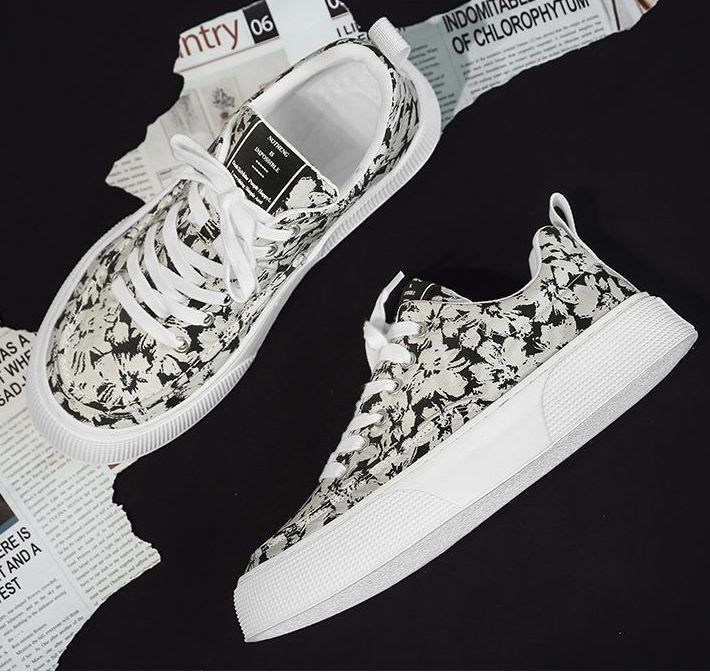 2024 Summer Men's Shoes New Breathable Canvas Shoes Trendy Versatile White Shoes Sports Shoes Casual Board Shoes_voghion.com