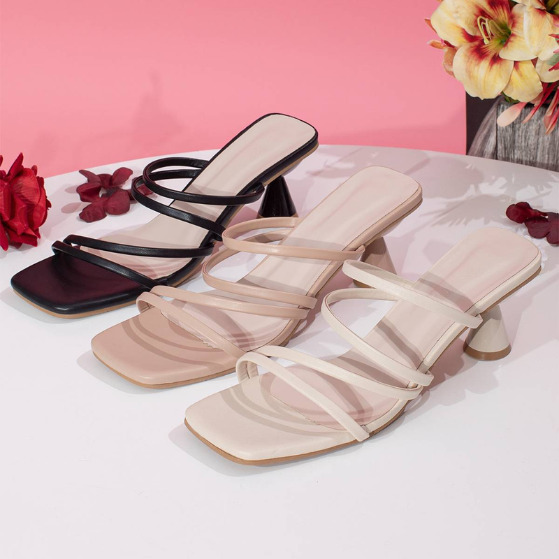 Two Pairs Of Cool Slippers, Women's Summer New Style Square Headed Slim Strap, Straight Strap, Versatile Open Toe Black Sandals_voghion.com