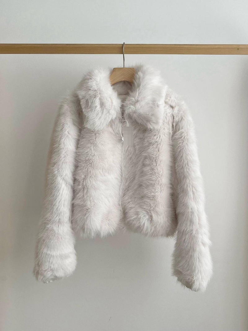 Korean-Inspired Faux Fur Coat For Women – Luxurious & Eco-Friendly Winter Outerwear With Plush Collar (White/Khaki, One Size)_voghion.com