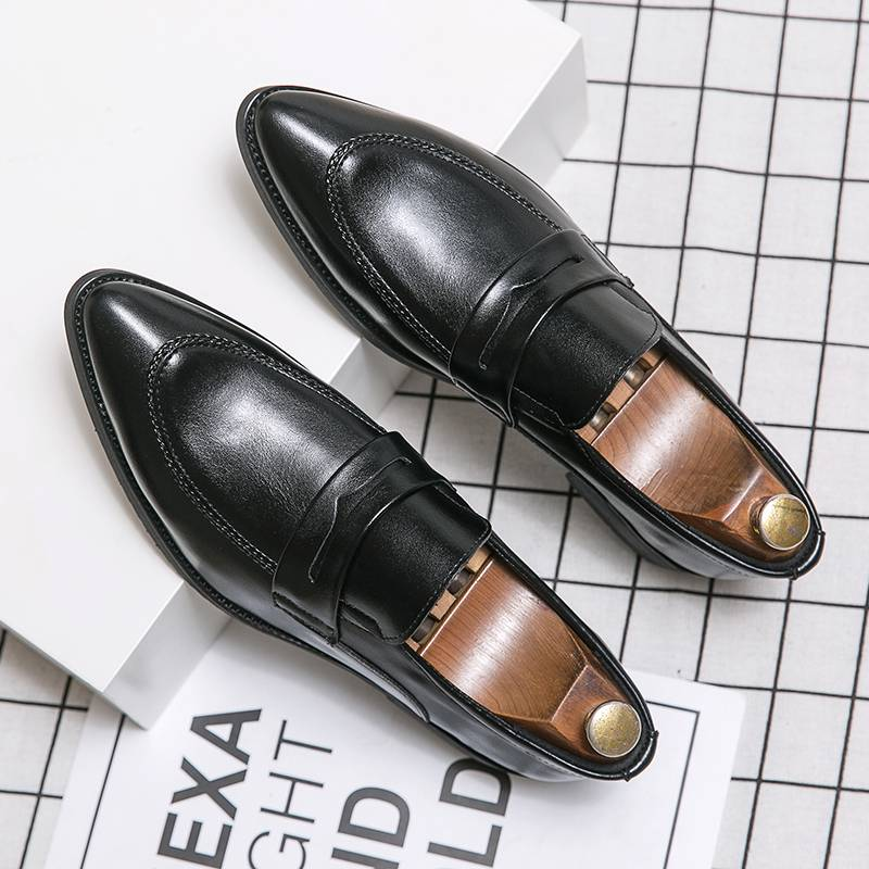 Nya Herrmode Brittiska Svarta Affärs Casual Loafers För Vardagsbruk Kontors Läderskor En Fotpedal Lata Bruna Bankettklänning Bröllop Herr_voghion.com