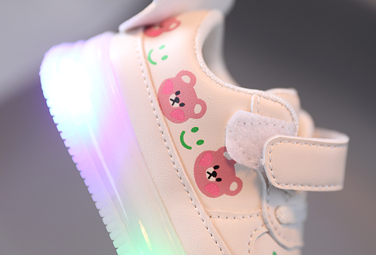 Roupas infantis Primavera e outono tênis de bebê para meninas de 1 a 6 anos 3 meninos sapatos iluminados sapatos para crianças bebês sola macia sapatos brancos da moda_voghion.com