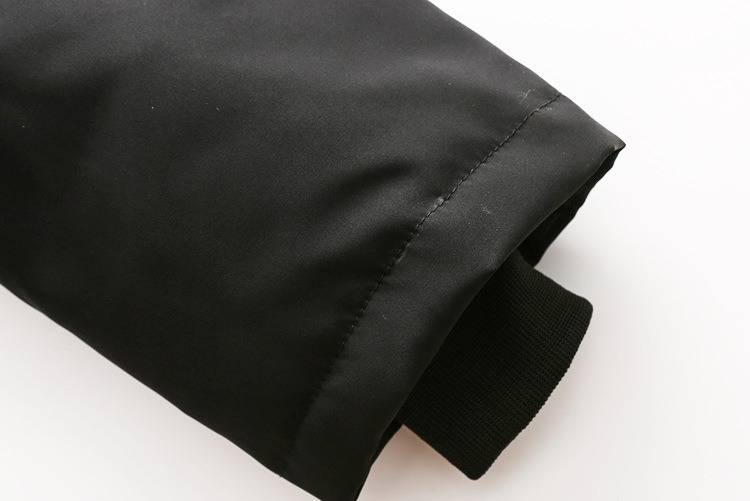 "Herren-Winter-Daunenjacke in Übergröße – Mittellanger, warmer Mantel für große und lange Menschen (Schwarz, XL-10XL)"_voghion.com