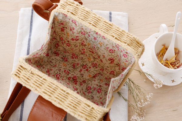 One Piece Candy Color Crossbody Small Square Box Simple Fashion Paper Rope Woven Bag Beach Women's Bag_voghion.com