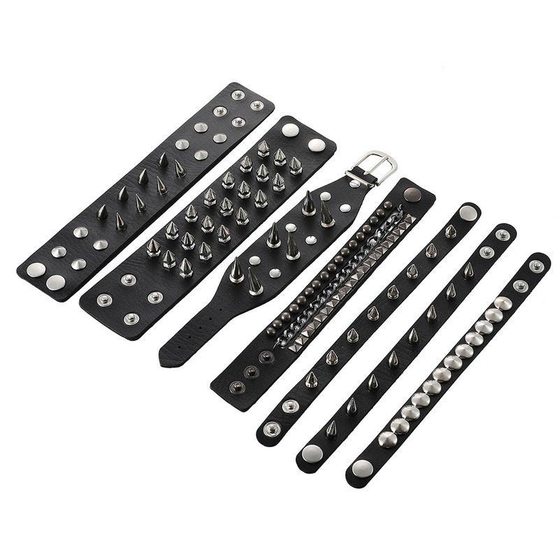 Set di 7 braccialetti da polso in pelle con rivetti e punte in stile punk da uomo_voghion.com