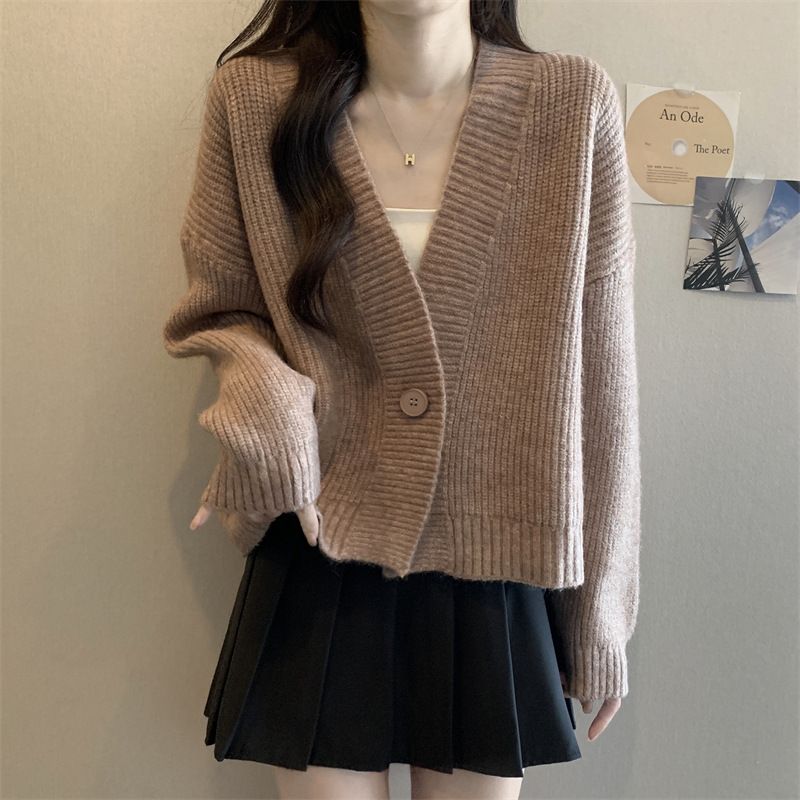 2024 nuova giacca corta in maglia rossa con scollo a V da donna in inverno, abbinata a cardigan lavorati a maglia per pigri outfit autunnali_voghion.com