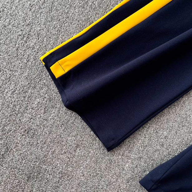 Îmbrăcăminte pentru femei Toamnă și iarnă pentru femei în stil coreean culoare contrastantă jachetă cu guler stand Set trei piese vestă pantaloni lați cu talie înaltă_voghion.com