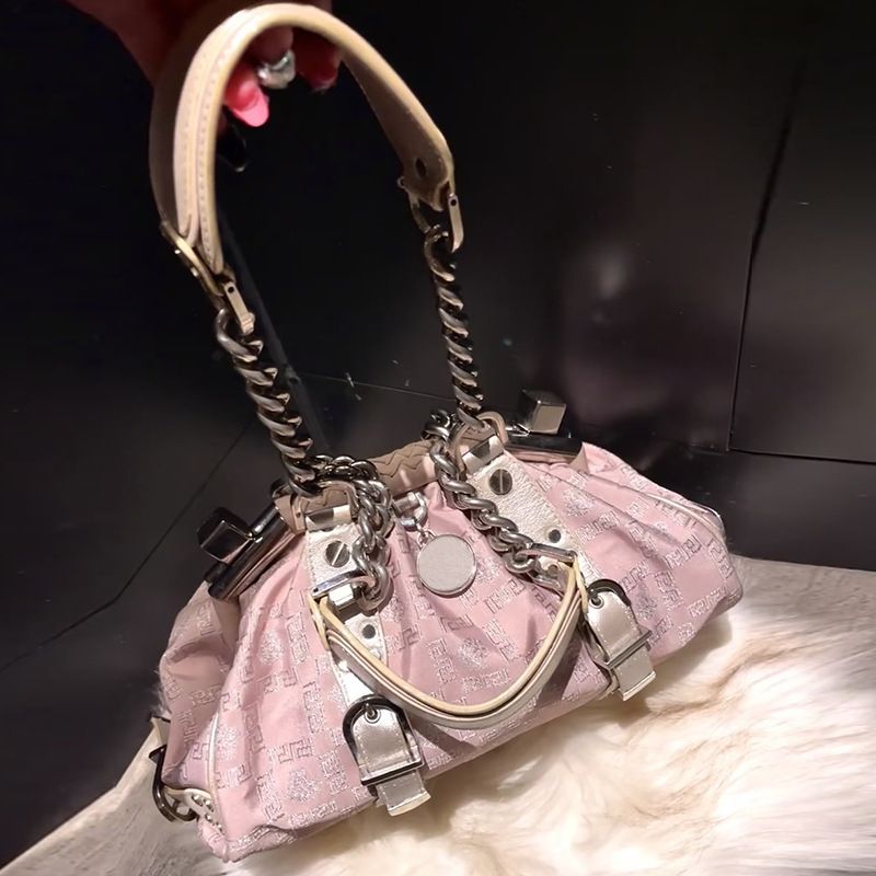 Borsa a catena con chiusura rosa ascellare, da donna, unica e alla moda_voghion.com