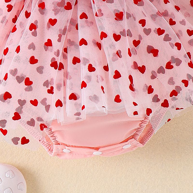 Baoshi Clothing Spring and Autumn New Newborn Children's Love Mesh Harper with Headwear Set_voghion.com