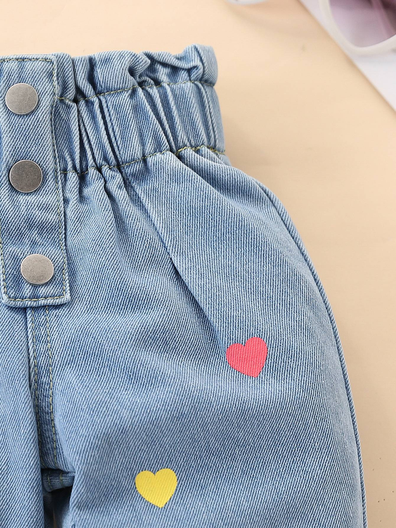 Pantaloni in denim per bambine, in denim azzurro chiaro lavato, con stampa a cuore, carini, casual, semplici, versatili, comodi e con elastico in vita._voghion.com