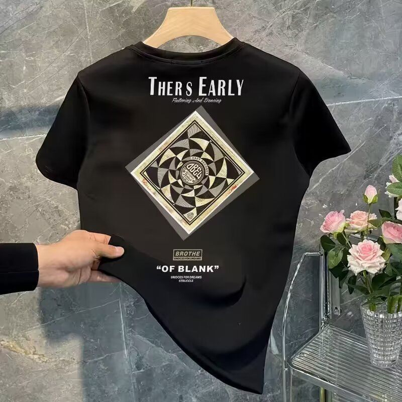 Kurzes T-Shirt für Herren, leichter Luxus, High-End, ausgereift und vielseitig, neue Slim Fit-Mode für den Sommer, High-End-Trend, in der Hälfte_voghion.com