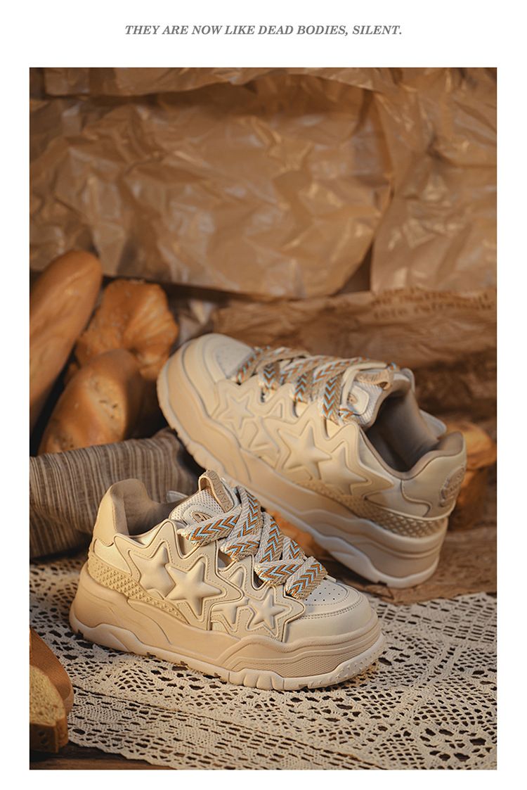 Scarpe da uomo in schiuma leggera con suola di nicchia, design nazionale marea stella crema pane aumentano gli amanti della suola spessa moda scarpe casual_voghion.com