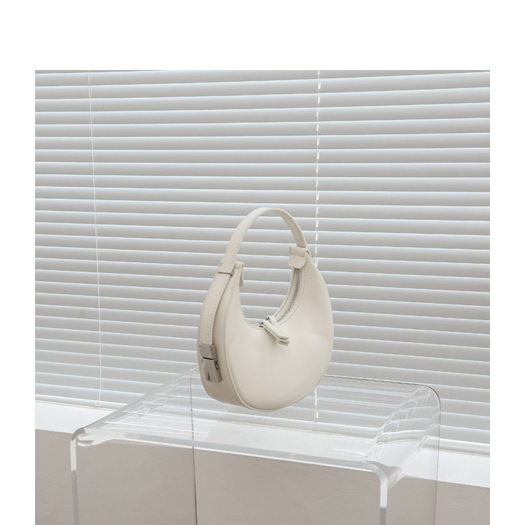 Borsa a tracolla da donna alla moda e personalizzata a mezzaluna estiva stile scuro 2024 dal design di nicchia coreano sotto le ascelle_voghion.com