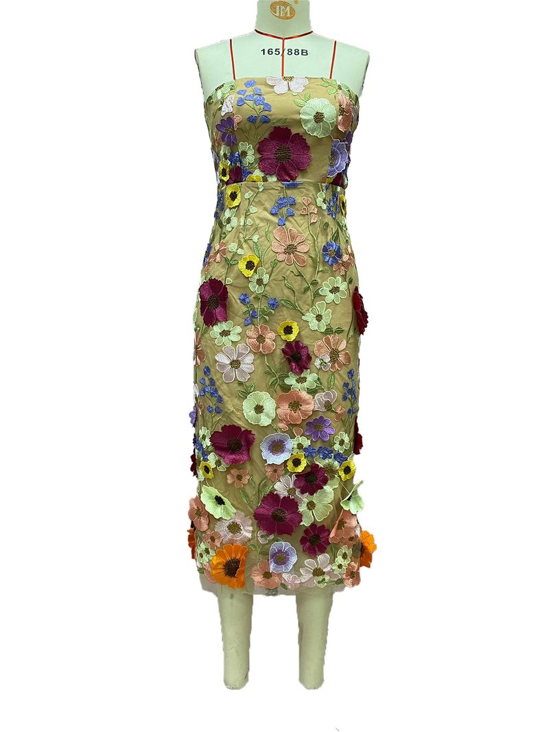 2025 Frühling Sexy Ärmelloses Bunte Dreidimensionale Blumenstickerei Abnehmen Hip Hugging Rock Mittellanges Kleid_voghion.com