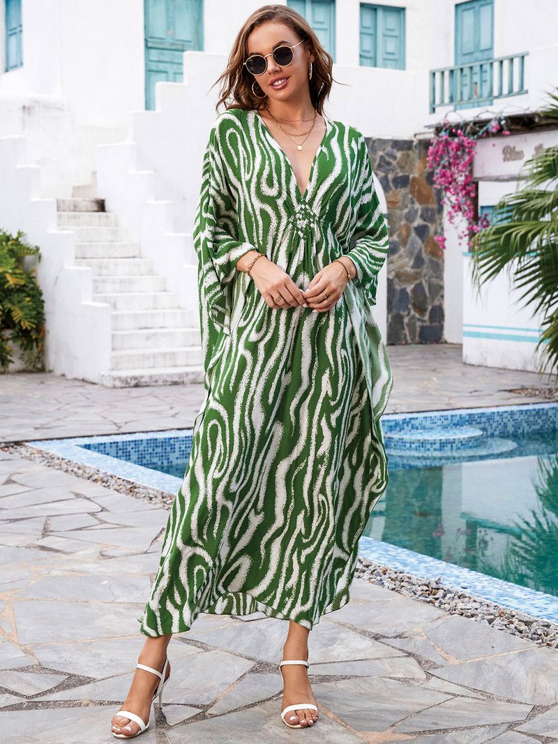 „Strandkleid mit Bohemian-Print – Fließendes langes Kleid für Pool und Urlaub“_voghion.com