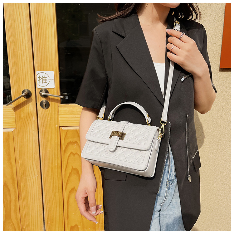 2023 Fashion Versatile Bag Women's Spring And Autumn Trend New One Shoulder Handbag_voghion.com