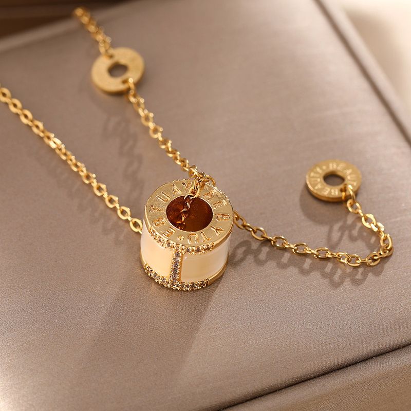Collar de acero de titanio, piedra de ojo de gato para mujer, colgante de cintura grande, sensación de alta gama, accesorio de cadena de clavícula, no_voghion.com