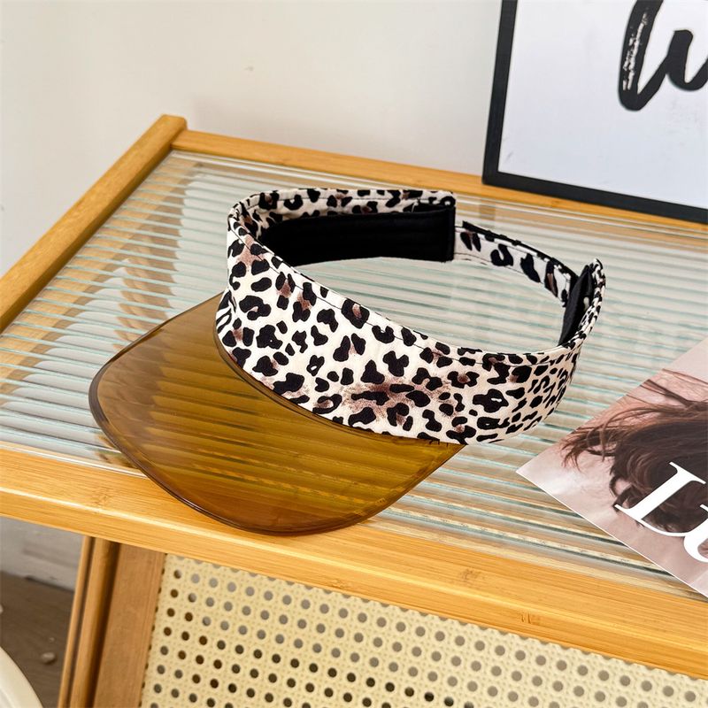 Cappello da baseball da donna con visiera trasparente, versatile, senza visiera, con stampa leopardata e visiera in TPU, per esterni, con visiera parasole_voghion.com