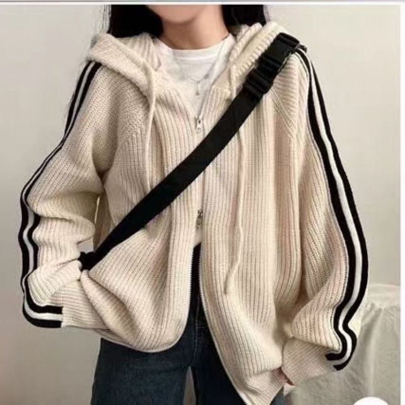 Damenbekleidung Koreanisch inspirierte gestreifte Pulloverjacke – Übergroße Strickjacke mit Kapuze (Einheitsgröße)_voghion.com